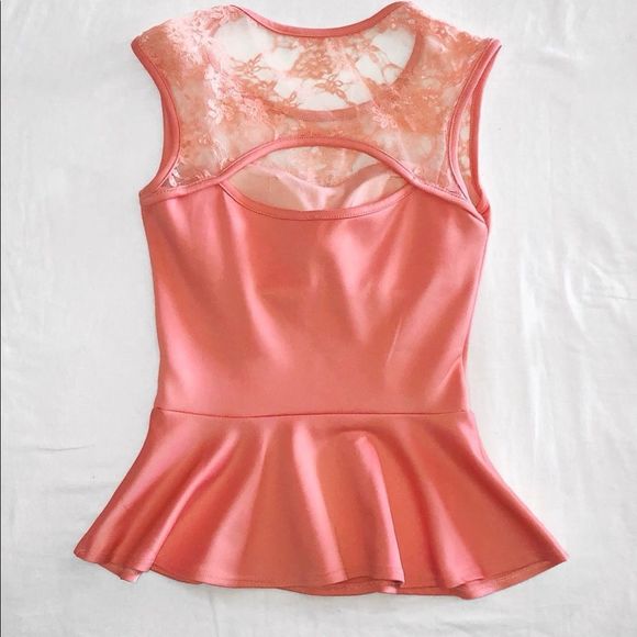 Peplum Shirt with Lace and Open Back - Picture 2 of 2